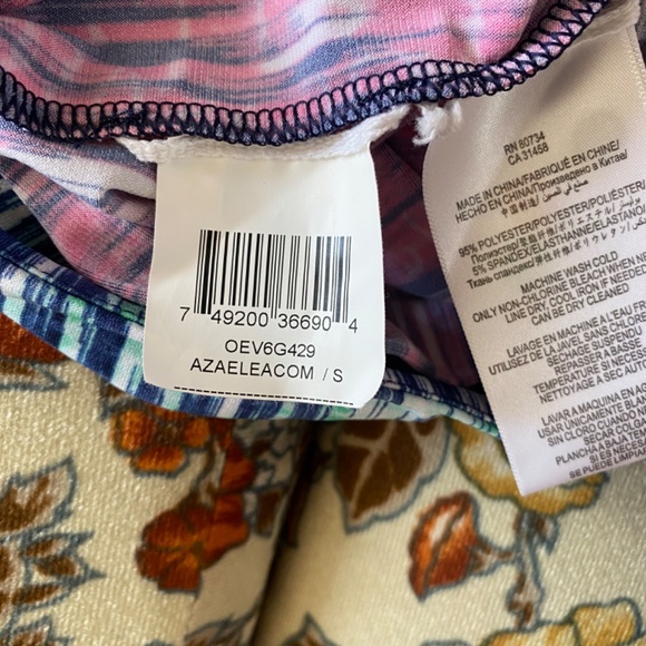 Dress - Picture 6 of 6